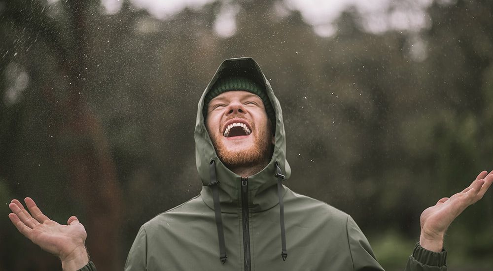 Should Online Retailers Pray For Rain?