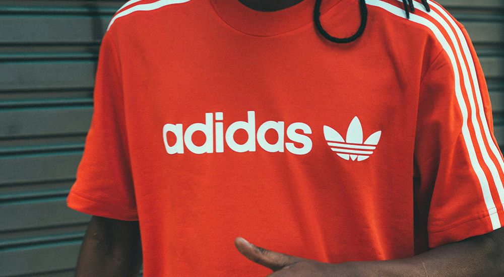 Adidas posts strong profits but cautions US tariffs could push up prices.