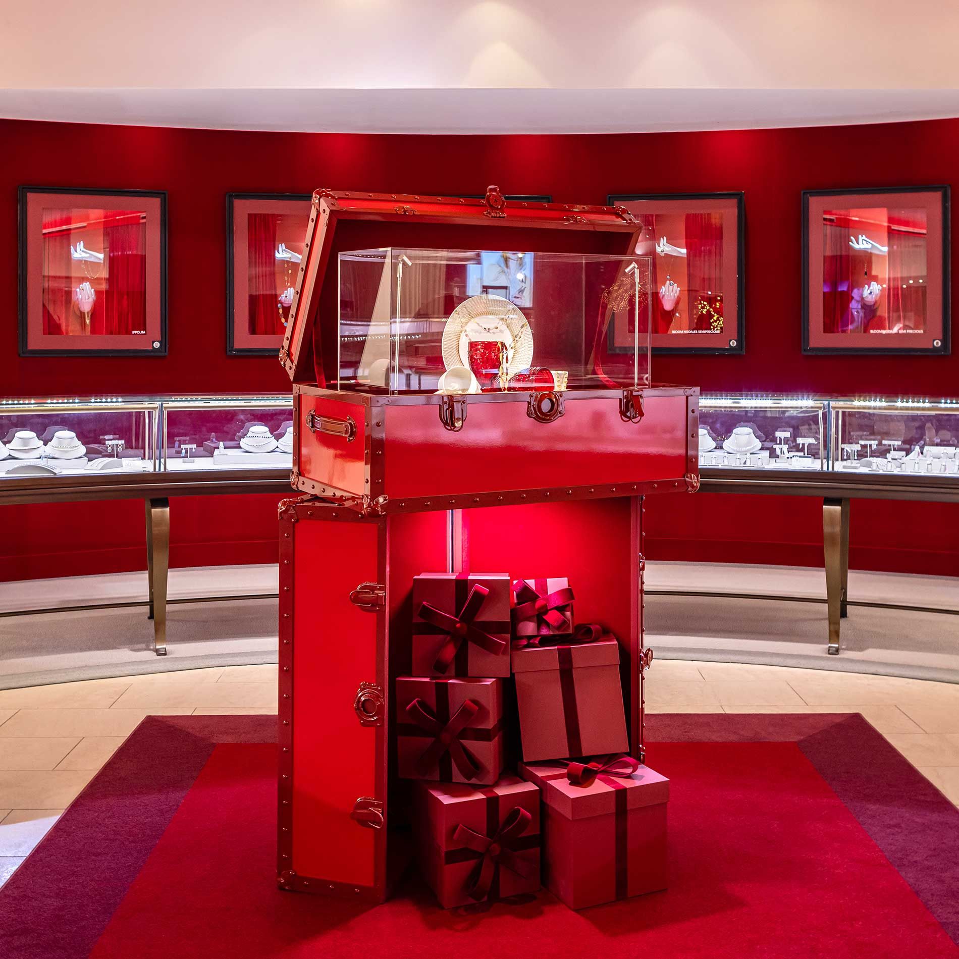 Bloomingdale’s Holiday Experience